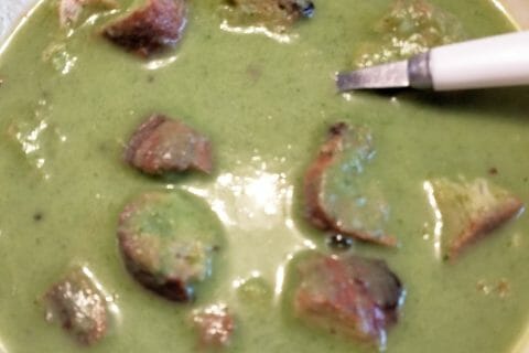 Cliquez pour zoomer ! Velouté aux fanes de radis Thermomix par soflyaway