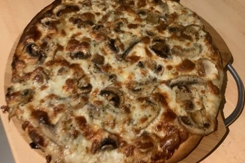 Cliquez pour zoomer ! Pizza blanche aux champignons Thermomix par evega72