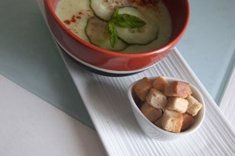 Soupe froide courgette et concombre au Thermomix - Cookomix