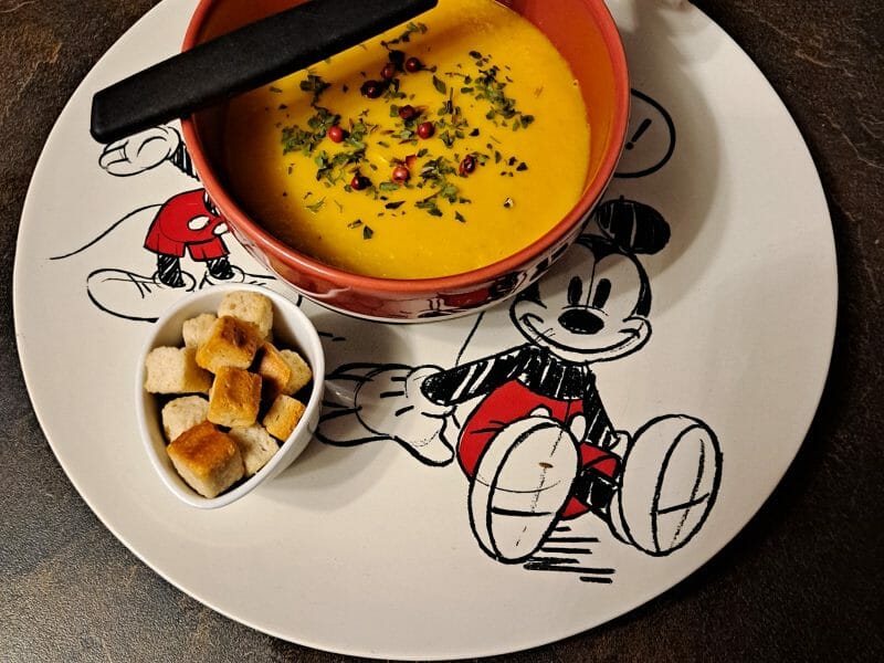 Cliquez pour zoomer ! Velouté carottes et pommes, au lait de coco Thermomix par Nanie🍫