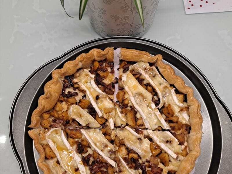 Cliquez pour zoomer ! Tarte au camembert, pommes et lardons Thermomix par Nanie🍫