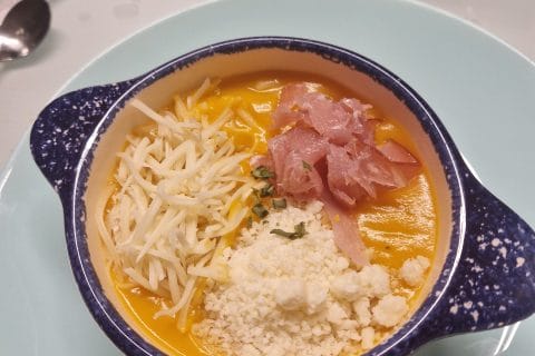 Cliquez pour zoomer ! Crème de potiron et carottes au lait de coco Thermomix par Nanie🍫