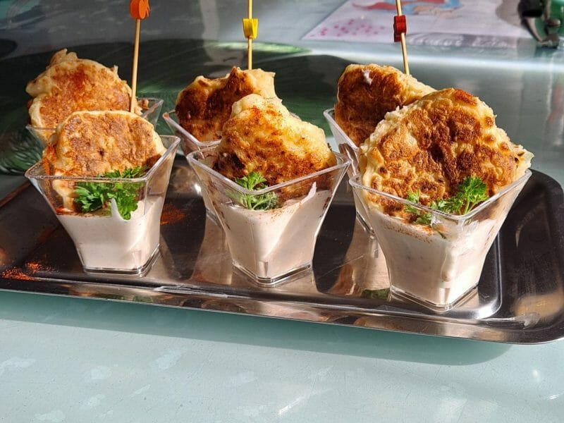 Cliquez pour zoomer ! Galettes de chou-fleur et sauce yaourt Thermomix par Nanie🍫