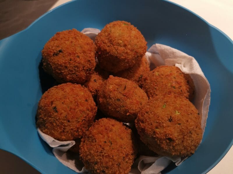 Cliquez pour zoomer ! Boulettes pois chiches et courgettes Thermomix par elodie_31340