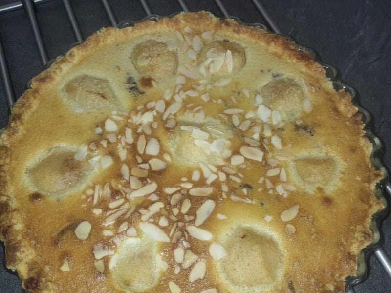 Cliquez pour zoomer ! Tarte aux poires sur lit de chocolat Thermomix par sandrinette18@live.fr
