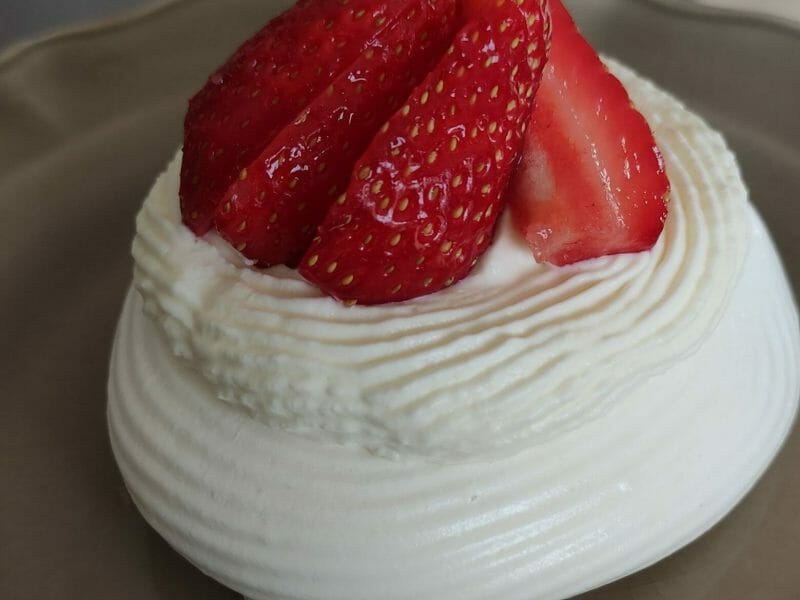 Cliquez pour zoomer ! Mini pavlova aux fraises Thermomix par maumaudvs