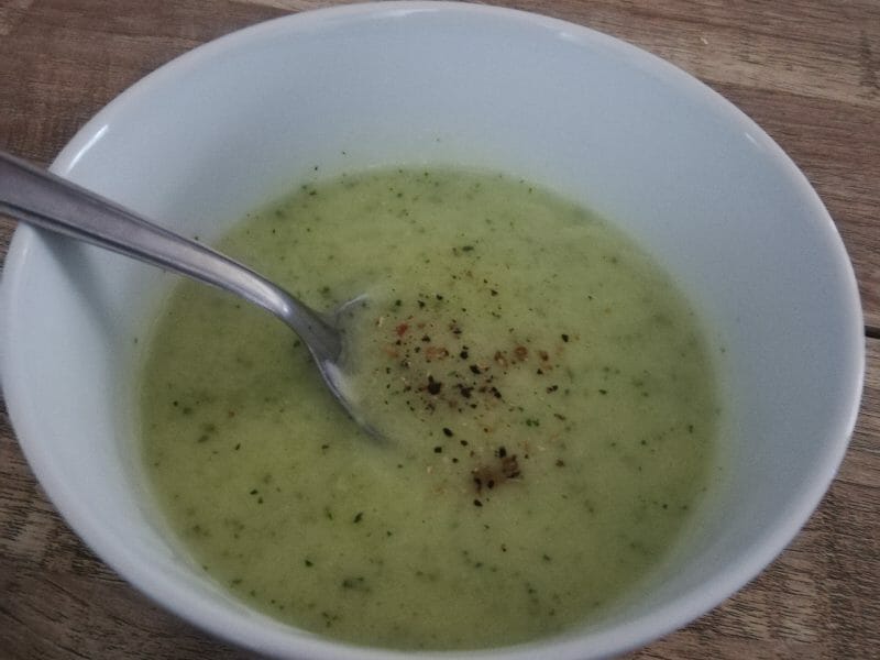 Cliquez pour zoomer ! Velouté de courgettes Thermomix par mimikinou