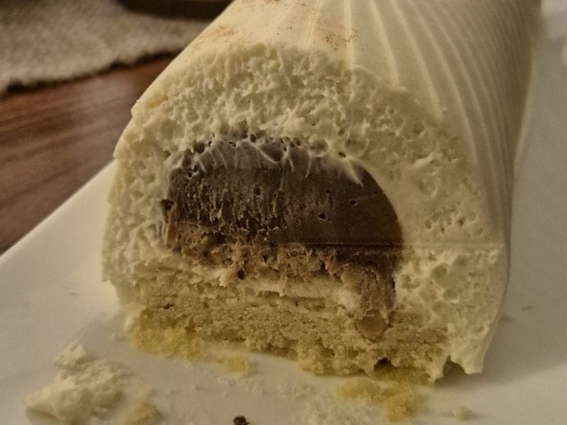 Cliquez pour zoomer ! Bûche vanille praliné Thermomix par maud_250