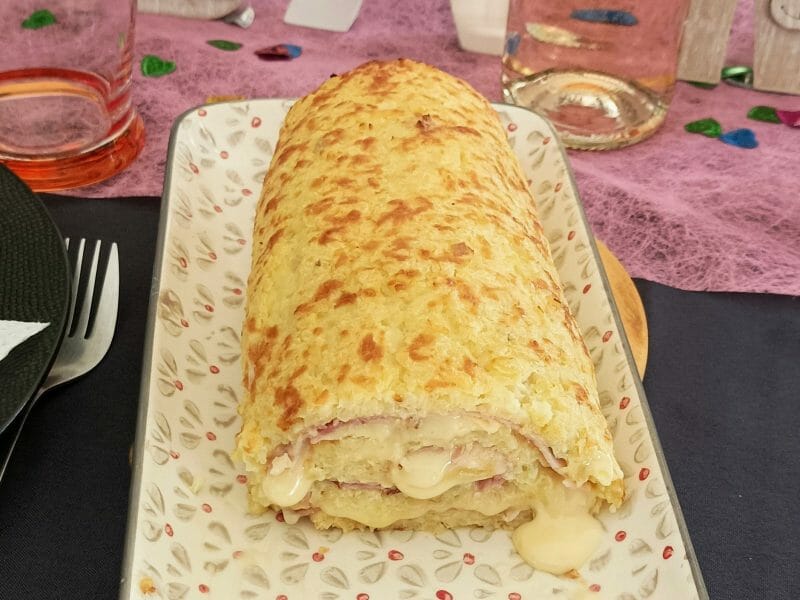Cliquez pour zoomer ! Roulé de pommes de terre, jambon et reblochon Thermomix par stephanie_103
