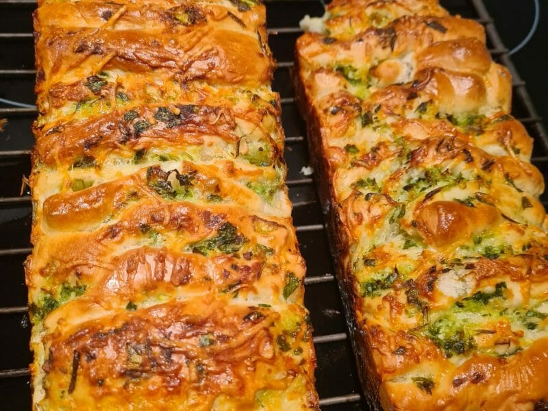 Cliquez pour zoomer ! Pain à l’ail, persil et mozzarella Thermomix par saida_4