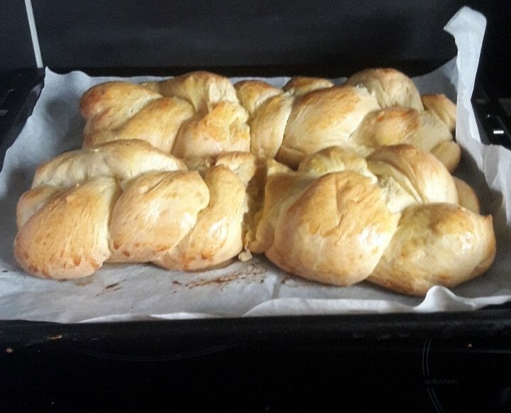 Cliquez pour zoomer ! Brioche tressée à la mie filante Thermomix par lucie2305