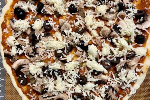 Cliquez pour zoomer ! Pizza au thon et aux olives Thermomix par aminaoo