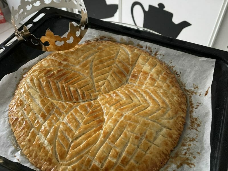 Cliquez pour zoomer ! Galette des rois à la frangipane Thermomix par lelene77650