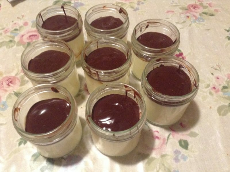 Cliquez pour zoomer ! Panna cotta à la pastille Vichy et sa coque choco-Get 27 Thermomix par fieldgar70