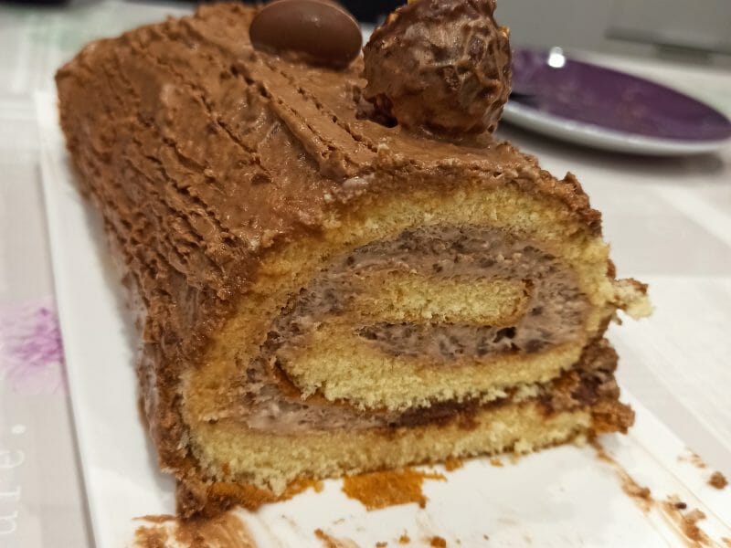 Cliquez pour zoomer ! Bûche Ferrero Rocher Thermomix par hfarrero
