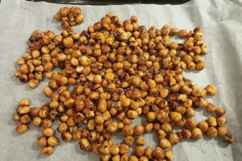 Cliquez pour zoomer ! Bûche pralinée aux éclats de noisettes caramélisés Thermomix par lislissss