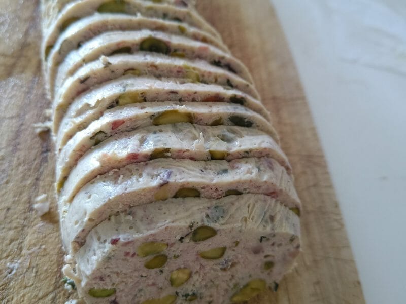 Cliquez pour zoomer ! Galantine de poulet aux pistaches Thermomix par aureliegin