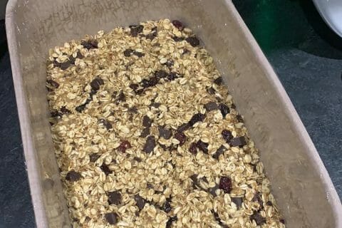 Cliquez pour zoomer ! Barres de céréales à l’avoine, noisettes, banane et chocolat Thermomix par Lia’s Cook