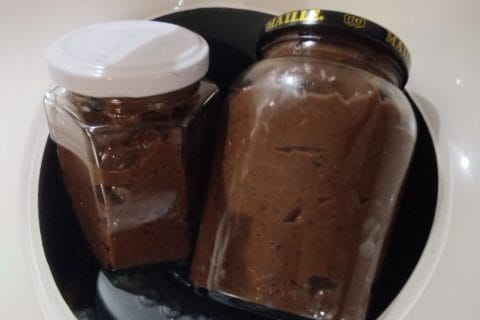 Cliquez pour zoomer ! Pâte à tartiner choco-noisettes et dattes Thermomix par jessg67