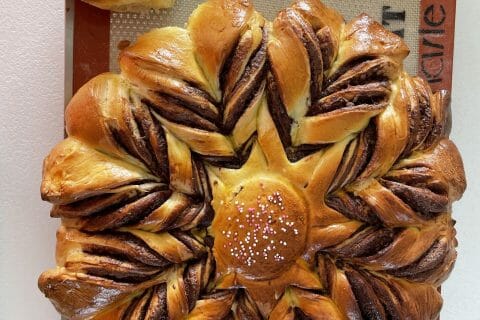 Cliquez pour zoomer ! Brioche étoilée au Nutella Thermomix par milou23