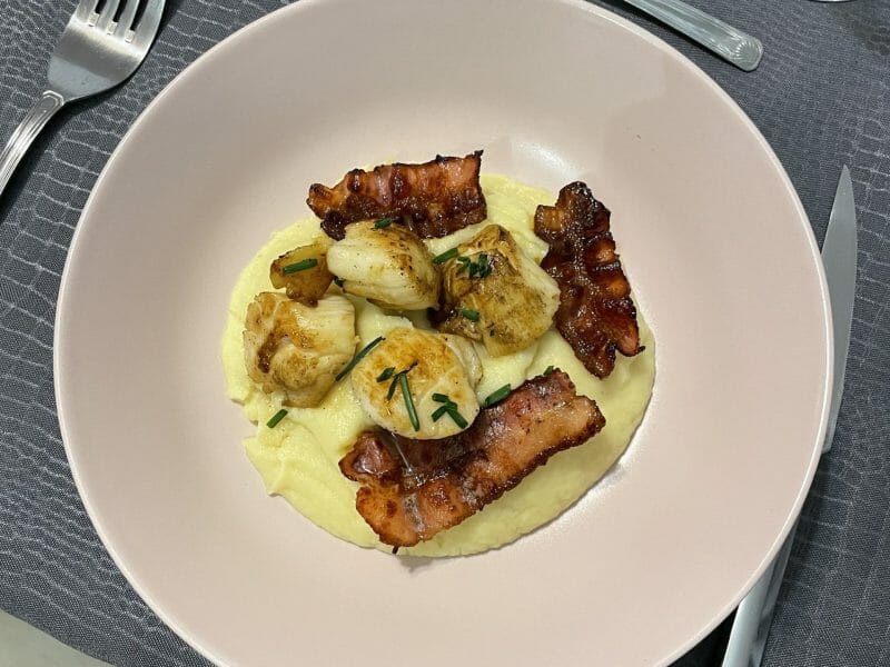 Cliquez pour zoomer ! Saint Jacques snackées sur purée de panais Thermomix par jenson76