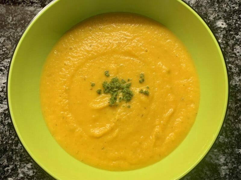 Cliquez pour zoomer ! Velouté carottes et pommes, au lait de coco Thermomix par Sansan