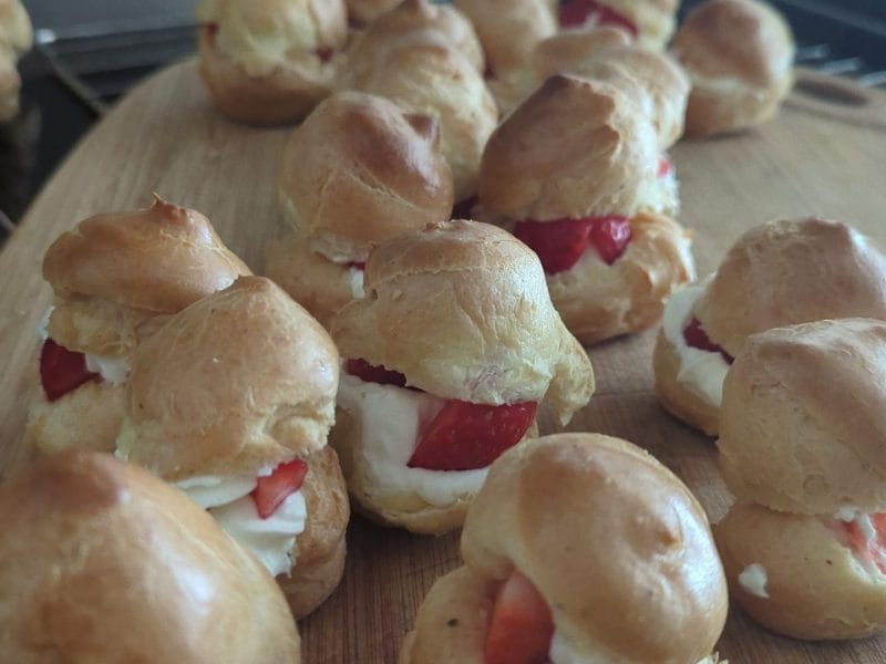 Cliquez pour zoomer ! Choux craquelin fraises chantilly Thermomix par Vincent