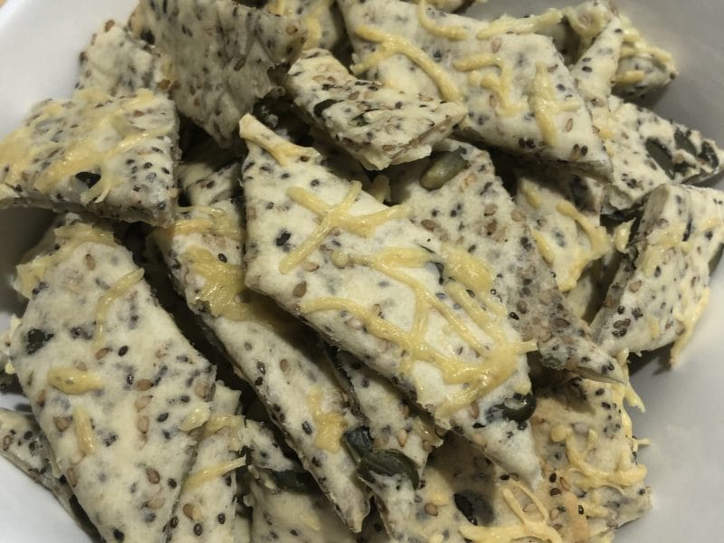 Cliquez pour zoomer ! Biscuits apéro aux graines Thermomix par charlotte4281