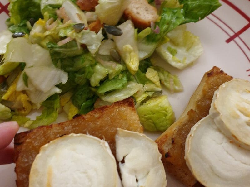 Cliquez pour zoomer ! Tartines échalotes et poires au chèvre Thermomix par charlene_32