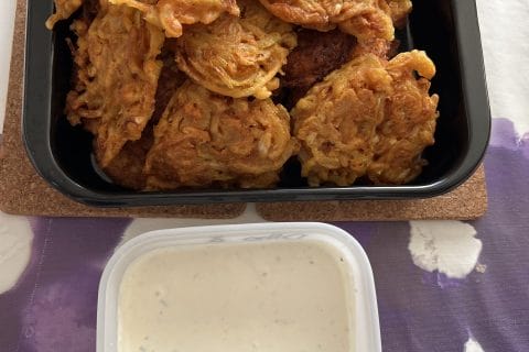 Cliquez pour zoomer ! Galettes de chou-fleur et sauce yaourt Thermomix par Anne-Claude