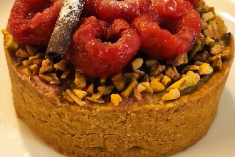 Cliquez pour zoomer ! Tartelettes framboises sur crème d’amande et pistache Thermomix par mirella70