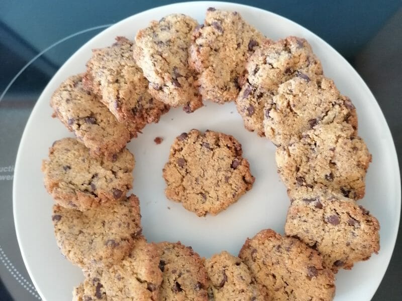 Cliquez pour zoomer ! Cookies au pain rassis et pépites de chocolat Thermomix par miss_cook