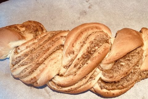 Cliquez pour zoomer ! Brioche tressée aux noisettes Thermomix par sandranava