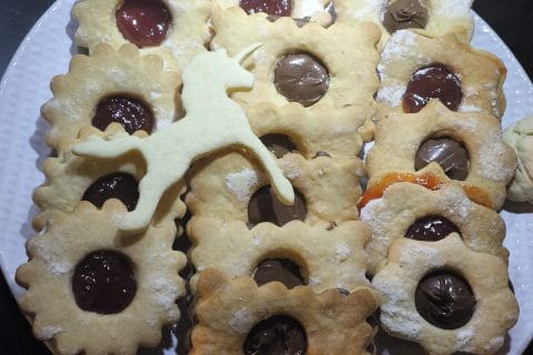 Cliquez pour zoomer ! Sablés à la confiture Thermomix par CKR1823