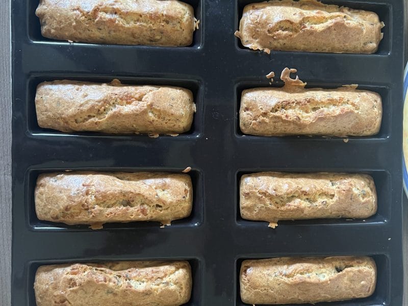 Cliquez pour zoomer ! Cake chèvre, noisettes et lardons Thermomix par louska