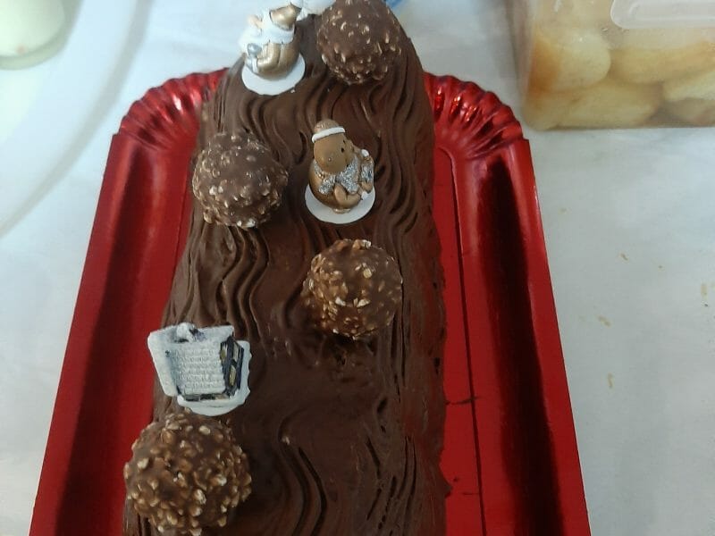 Cliquez pour zoomer ! Bûche Ferrero Rocher Thermomix par lucie_51