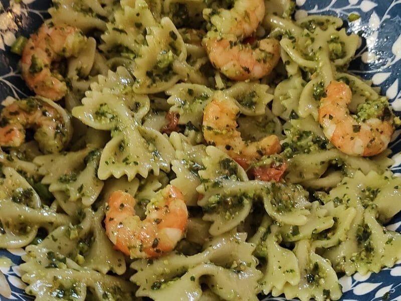 Cliquez pour zoomer ! Farfalle au pesto et crevettes Thermomix par limoncello