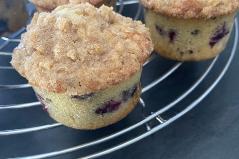 Cliquez pour zoomer ! Muffins aux mûres façon crumble Thermomix par baleineblue