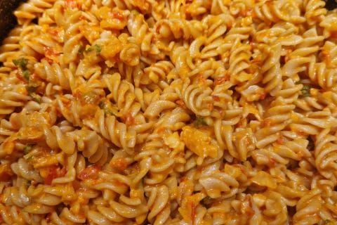 Cliquez pour zoomer ! Pâtes sauce rosée ail et basilic Thermomix par annabelle