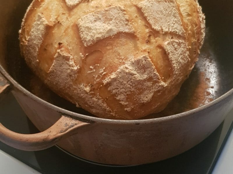 Cliquez pour zoomer ! Pain Cocotte Thermomix par stephanie87