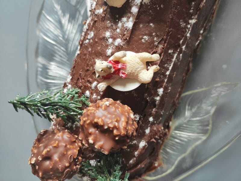 Cliquez pour zoomer ! Bûche Ferrero Rocher Thermomix par chloe_dev