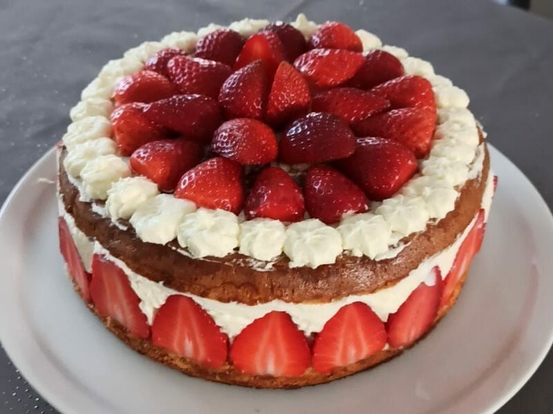 Cliquez pour zoomer ! Fraisier roulé Thermomix par gaudillon