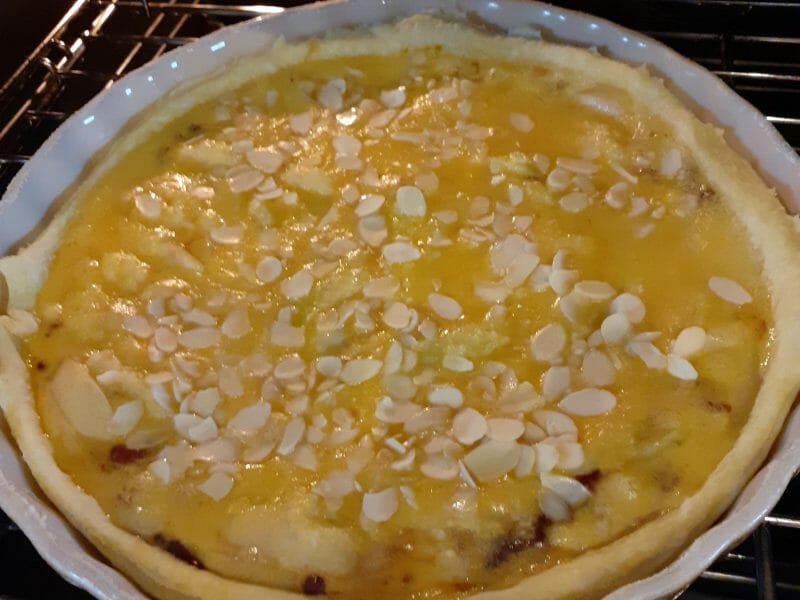 Cliquez pour zoomer ! Tarte aux poires sur lit de chocolat Thermomix par christel_8