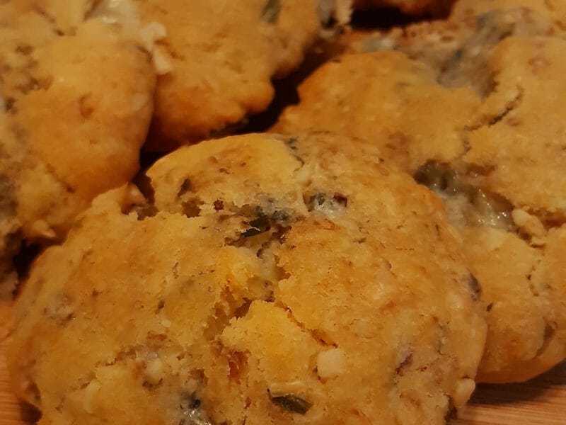 Cliquez pour zoomer ! Cookies noix et roquefort Thermomix par celyah
