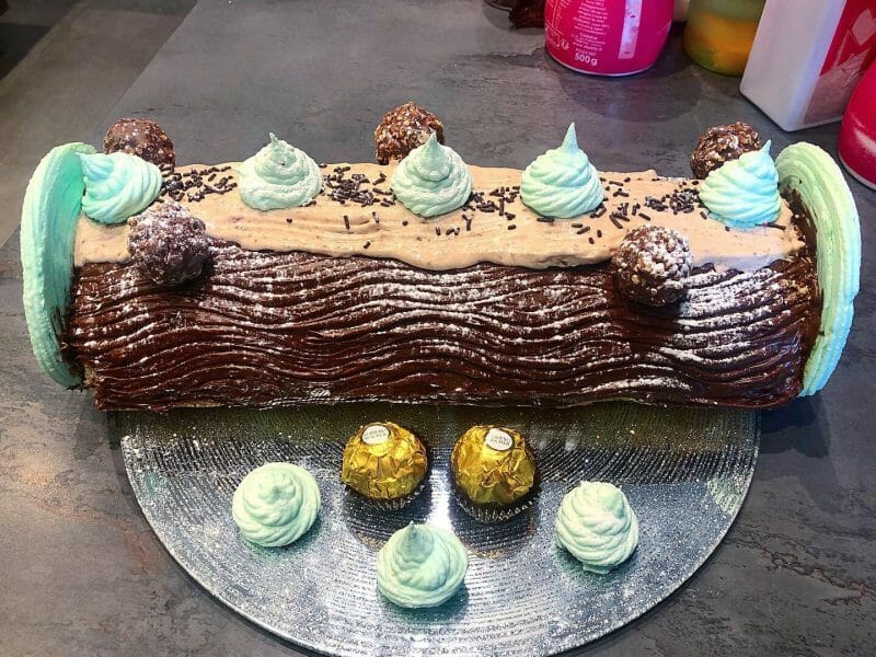 Cliquez pour zoomer ! Bûche Ferrero Rocher Thermomix par Elodie83500
