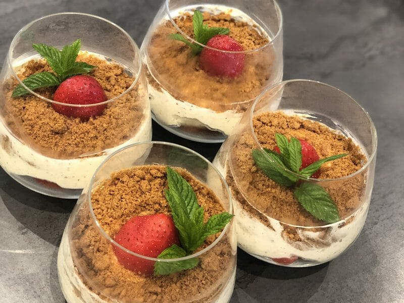 Cliquez pour zoomer ! Tiramisu aux framboises et spéculoos Thermomix par Elodie83500