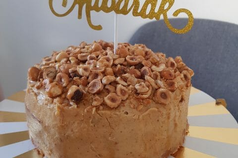Cliquez pour zoomer ! Bûche pralinée aux éclats de noisettes caramélisés Thermomix par soumia_3