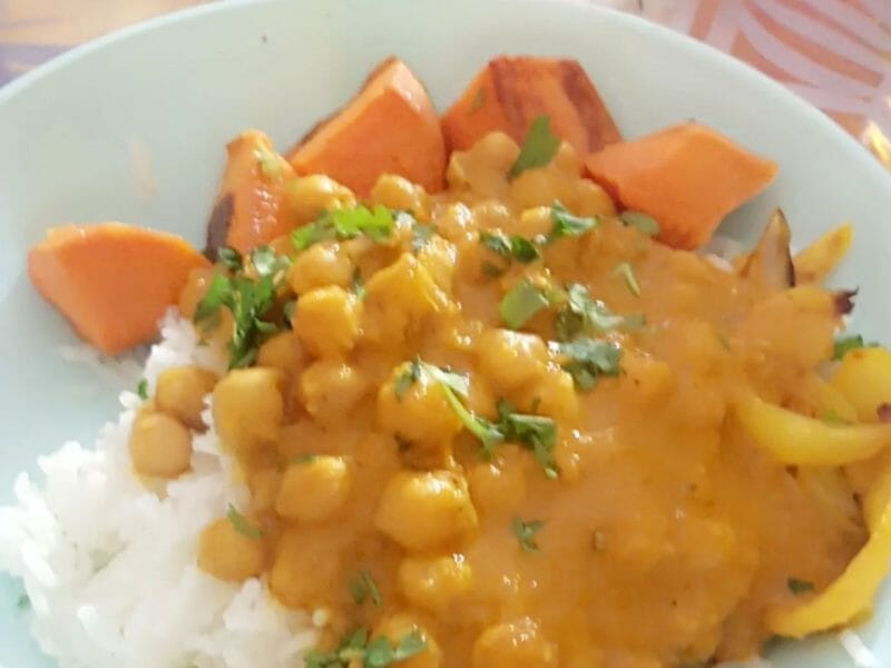 Cliquez pour zoomer ! Curry de pois chiches au lait de coco Thermomix par kadrouchkaa