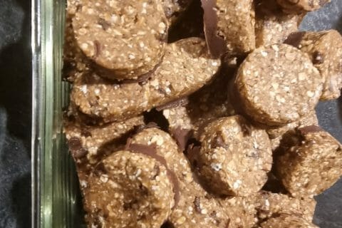 Cliquez pour zoomer ! Barres de céréales à l’avoine, noisettes, banane et chocolat Thermomix par marielaure44