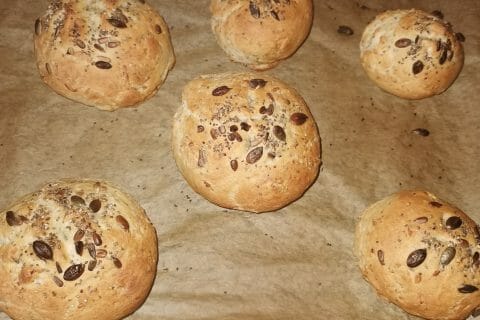 Cliquez pour zoomer ! Petits pains aux céréales Thermomix par anais_85
